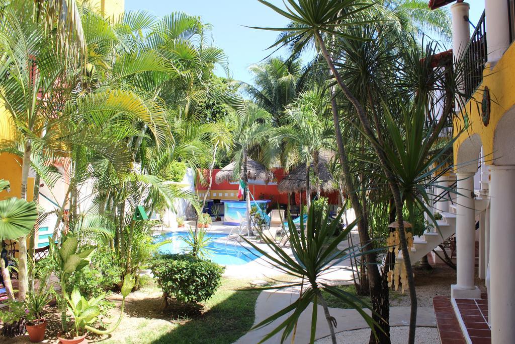 El Acuario Hotel Playa del Carmen Exterior photo