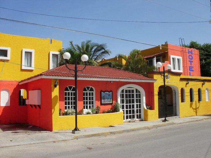 El Acuario Hotel Playa del Carmen Exterior photo