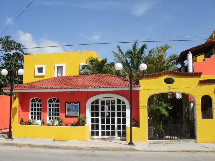El Acuario Hotel Playa del Carmen Exterior photo