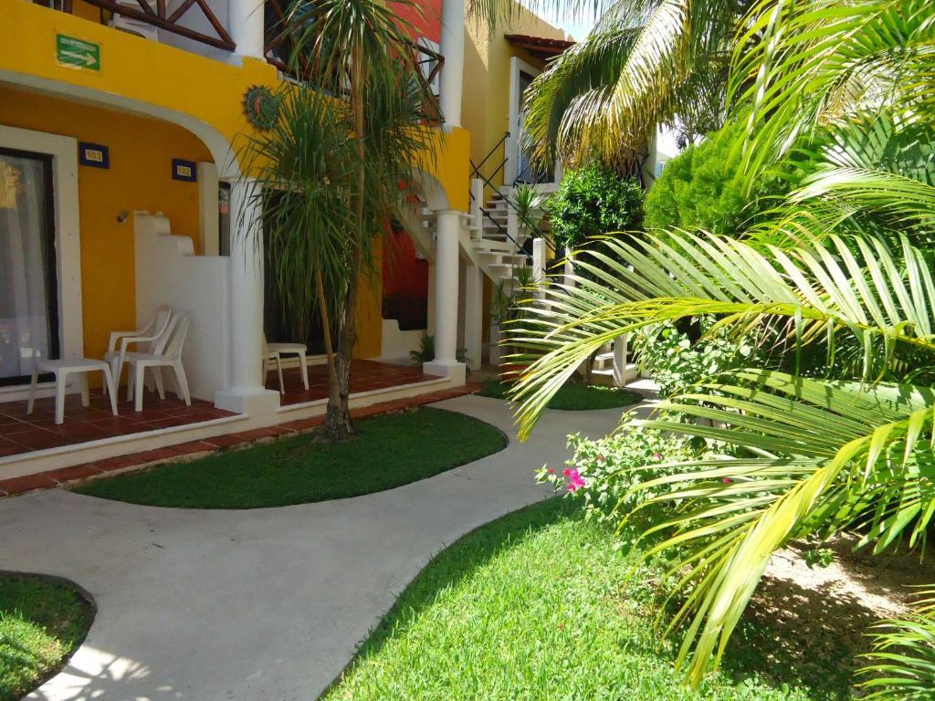 El Acuario Hotel Playa del Carmen Exterior photo