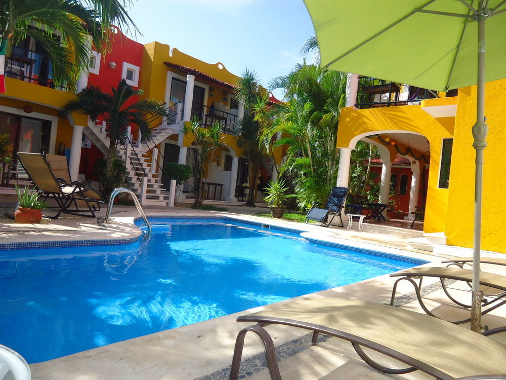 El Acuario Hotel Playa del Carmen Exterior photo