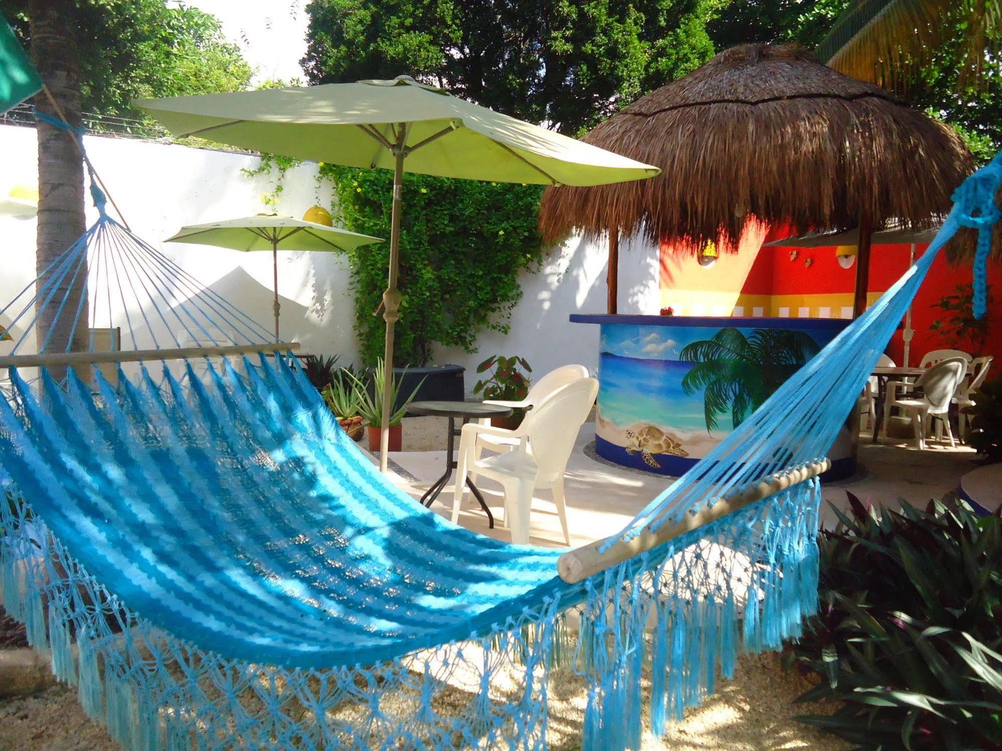 El Acuario Hotel Playa del Carmen Exterior photo
